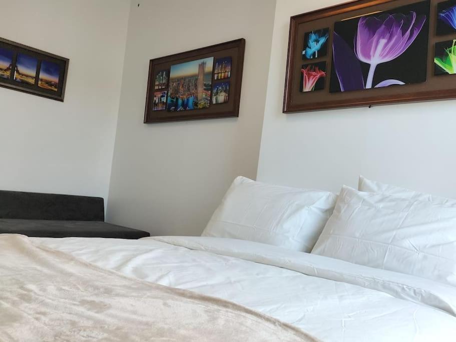 Paris Tourist Apartment, France Stains Kültér fotó