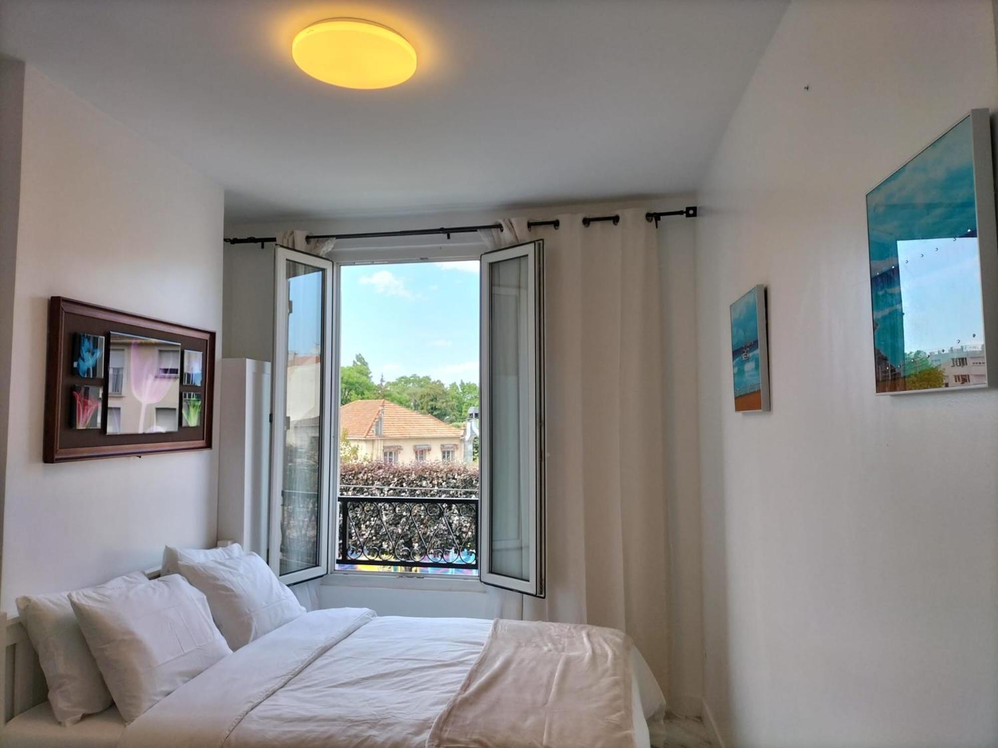 Paris Tourist Apartment, France Stains Kültér fotó