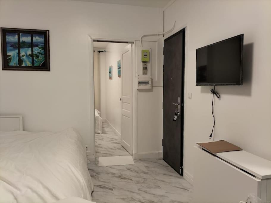 Paris Tourist Apartment, France Stains Kültér fotó